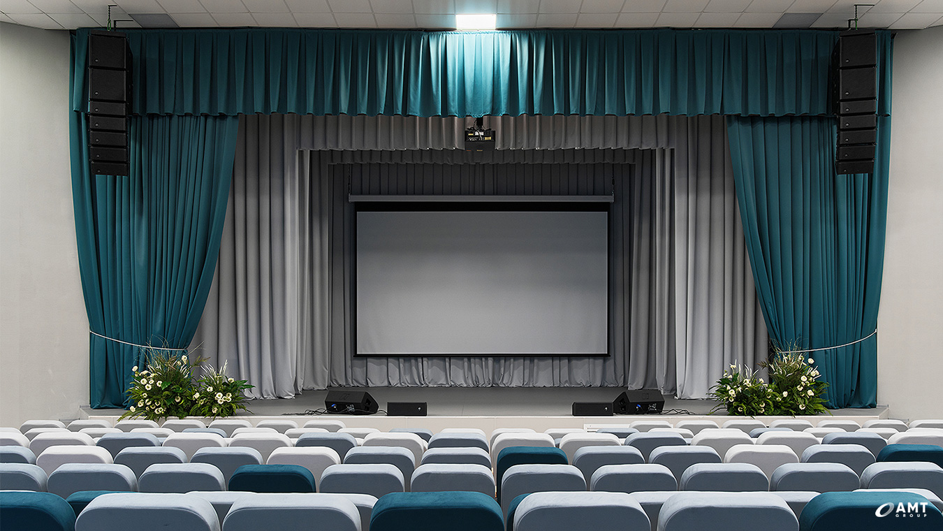 Актовый зал в школе, с. Марусино